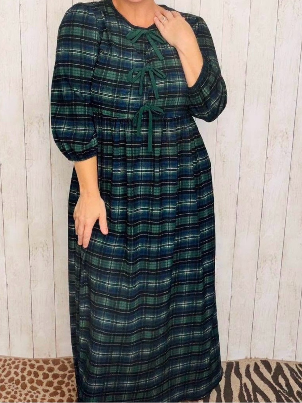 Medium Green Plaid Tie-Neck Midi Dress 3/4 Sleeves